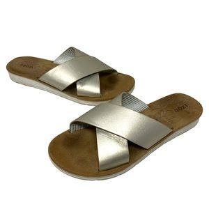 IZOD Women's Gold Alyssa Strap